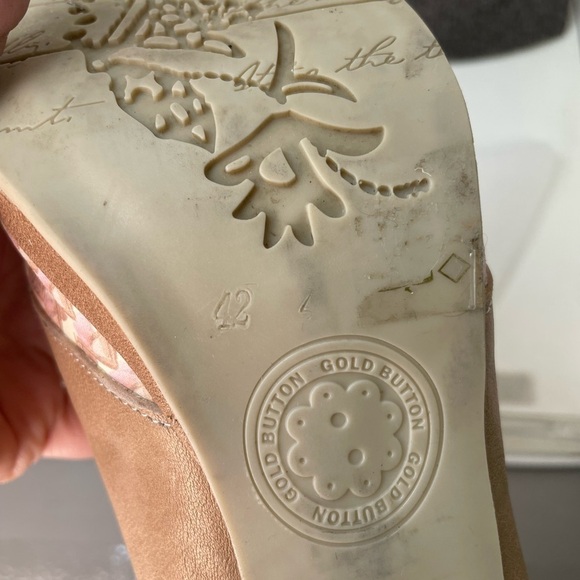 Gold Button Shoes Heels Mod Oxford Retro Taupe Brown Mauve Size 42 - Picture 9 of 10